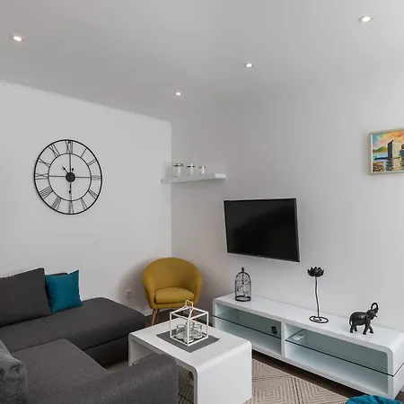 Dom wakacyjny Monika - Two Bedroom With Terrace And Sea View *