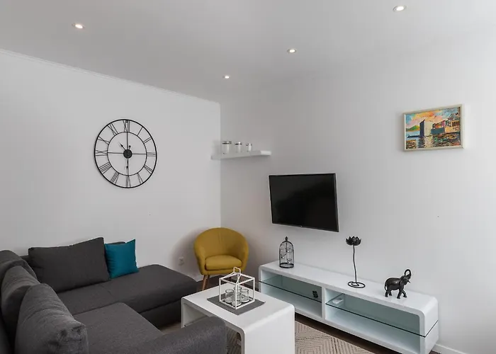 Dom wakacyjny Monika - Two Bedroom With Terrace And Sea View *