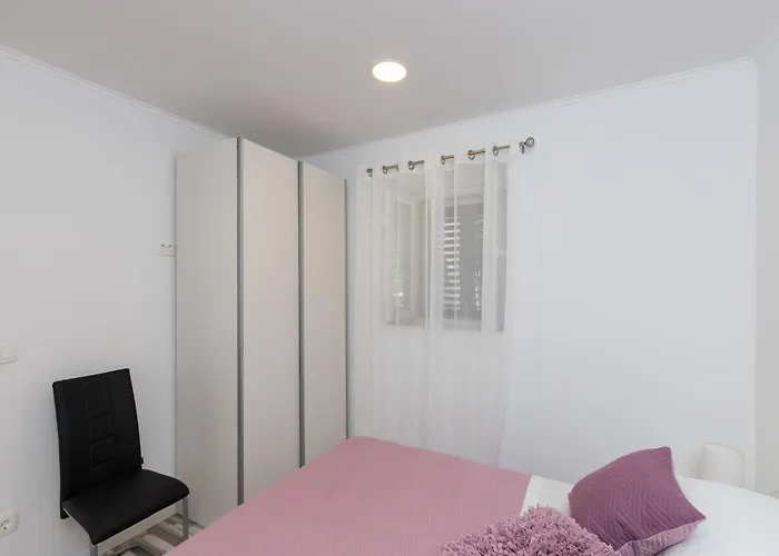 Monika - Two Bedroom With Terrace And Sea View Dom wakacyjny *