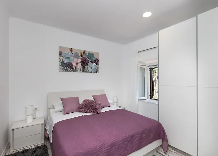 Dom wakacyjny Monika - Two Bedroom With Terrace And Sea View