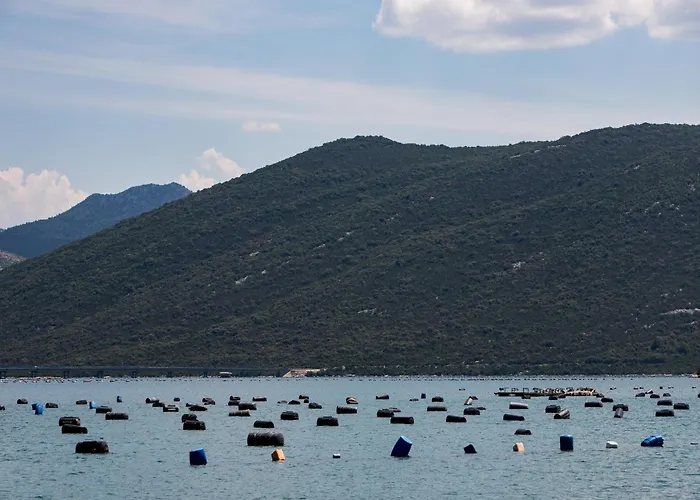 Monika - Two Bedroom With Terrace And Sea View *