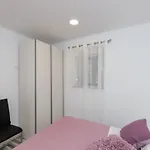 Monika - Two Bedroom With Terrace And Sea View Ferienhaus *