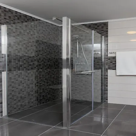 Monika - Two Bedroom With Terrace And Sea View Tatil Evi *