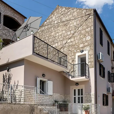 Tatil Evi Monika - Two Bedroom With Terrace And Sea View