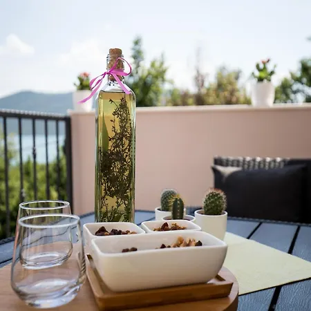 Monika - Two Bedroom With Terrace And Sea View