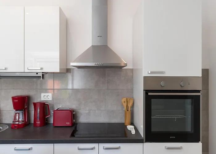 Monika - Two Bedroom With Terrace And Sea View * Стон